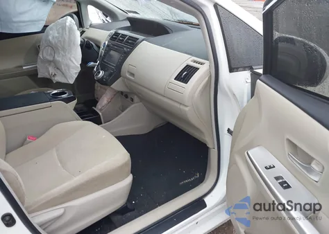 2013 Toyota Prius V Two z USA, uszkodzony, nr VIN JTDZN3EU3D3280510